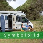 Posto auto per camper - Symbolbild - Camping, Stellplatz, Van-Life - Area Sosta Camper  Punta Piccola Park