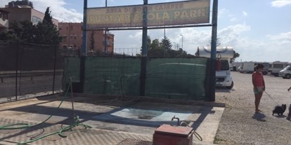 Motorhome parking space - Stromanschluss - Ribera - Area Sosta Camper  Punta Piccola Park