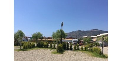Motorhome parking space - Grauwasserentsorgung - Messina - Triscell