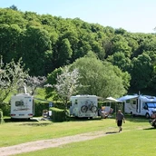 Place de stationnement pour camping-car - Wohnmobilstellplatz mitten im Grünen - Campingpark Schellental