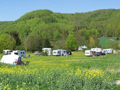 Reisemobilstellplatz - Wohnwagen erlaubt - Lemgo - Aussicht von der Alm - Campingpark Schellental