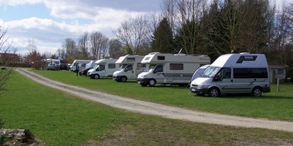 Reisemobilstellplatz - Duschen - Barntrup - Campingpark Schellental