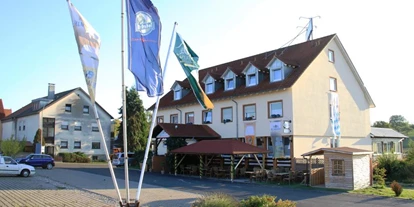 Motorhome parking space - öffentliche Verkehrsmittel - Nordheim am Main - Landgasthof Frankentor