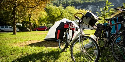 Motorhome parking space - Duschen - Torbole sul Garda (TN) - Camping Grumèl