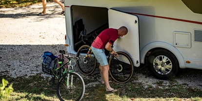 Parkeerplaats voor camper - Wohnwagen erlaubt - Italië - Camping Grumèl