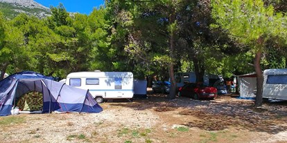 Motorhome parking space - Angelmöglichkeit - Split - Dubrovnik - Campingplatz Perna****