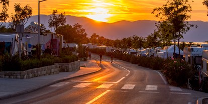 Reisemobilstellplatz - Wohnwagen erlaubt - Kroatien - Vergessen Sie alle Sorgen und verbringen Sie die angenehmsten Momente ihres Urlaubs im Campingplatz Omišalj! - Campingplatz Omišalj *****
