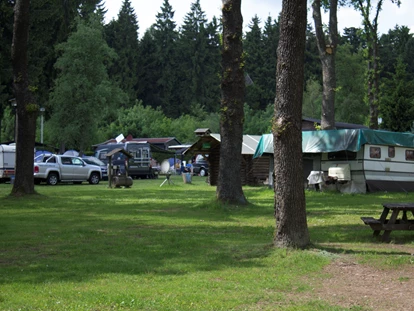Reisemobilstellplatz - Art des Stellplatz: im Campingplatz - Neusiß - Wohnmobil-Ferienpark Großbreitenbach