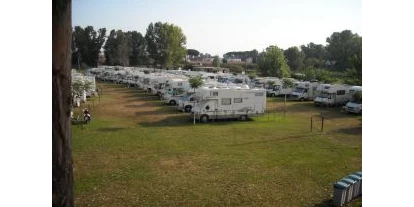 Place de parking pour camping-car - WLAN: teilweise vorhanden - Italie - Area Camper - CirceMed 