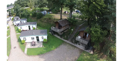 Reisemobilstellplatz - Duschen - Puth - Camping Hitjesvijver obenansicht   - Camping  en Camperplaats Hitjesvijver