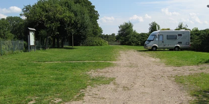 Place de parking pour camping-car - Art des Stellplatz: bei Sehenswürdigkeit - Syke - Schloss Erbhof Thedinghausen