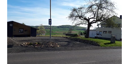 Reisemobilstellplatz - öffentliche Verkehrsmittel - Edermünde - Blick in Richtung Westen - Wohnmobilstellplatz Alte Schreinerei Malsfeld-Elfershausen