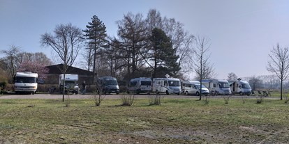 Motorhome parking space - öffentliche Verkehrsmittel - Obernkirchen - Ein beliebter Ausgangspunkt für Ausflüge in die Umgebung. - Stellplatz Rehburg-Loccum "Am Meerbach"