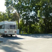 Place de stationnement pour camping-car - Wohnmobilstellplatz - Wohnmobilstellplatz am Neunburger Erlebnisbad