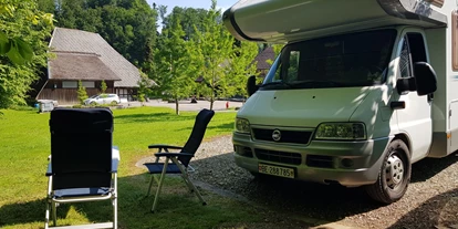 Place de parking pour camping-car - Wohnwagen erlaubt - Oberburg (Oberburg) - Stellplatz Waldruh