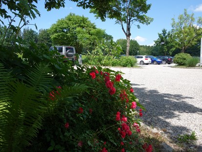 Motorhome parking space - Duschen - Bavaria - Golfclub München-West Odelzhausen