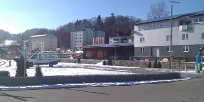 Motorhome parking space - Skilift - Passau (Passau) - Schöner sonniger Stellplatz am ehemaligen Bahnhofsgelände von Freyung
neu angelegt in Dezember 2014 - Stellplatz Freyung - Am Bahnhof