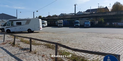 Place de parking pour camping-car - Art des Stellplatz: eigenständiger Stellplatz - Eging am See - Busparkplatz Bahnhofstraße