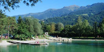 Reisemobilstellplatz - Bademöglichkeit für Hunde - Mariatal - Badesee Weisslahn  2km entfernt - Stellplatz Plankenhof / Wohnmobilstellplatz Tirol 