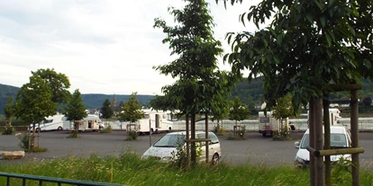 Parkeerplaats voor camper - Rheinböllen - Am Rheinufer