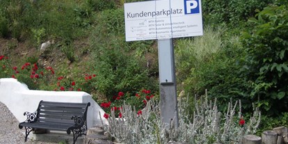 Motorhome parking space - Wohnwagen erlaubt - Puchberg am Schneeberg - Roomantic Apartments Maria Theresia Schwarz-Mach