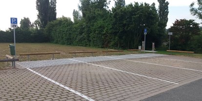 Motorhome parking space - Umgebungsschwerpunkt: am Land - Feucht - Festplatz Seukendorf