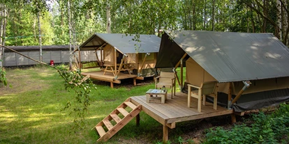 Reisemobilstellplatz - Umgebungsschwerpunkt: See - Mücka - Safarizelte auf der Campingwiese - Camping am Kühlhaus