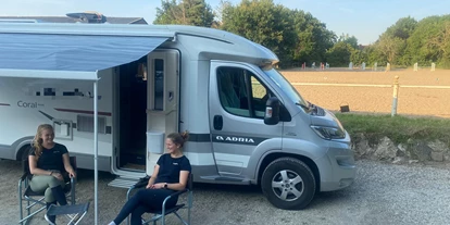 Place de parking pour camping-car - öffentliche Verkehrsmittel - Emsdetten - Gemütliches Kaffeetrinken auf dem Reiterhof! - WOMO Hippo-Fun