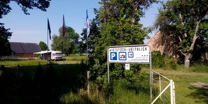 Motorhome parking space - Pulow - Anfahrt von der Straße  - Wietstocker ∆ Weitblick