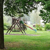 Parkeerplaats voor campers - Spielplatz - Campingplatz Thayapark
