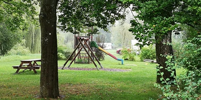 Reisemobilstellplatz - WLAN: am ganzen Platz vorhanden - Niedergrünbach - Spielplatz - Campingplatz Thayapark