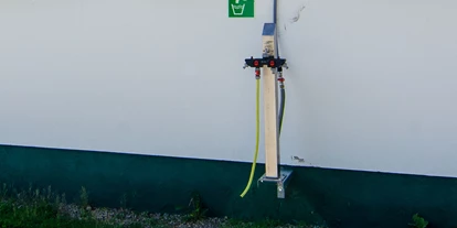 Reisemobilstellplatz - Stromanschluss - Erndtebrück - Trinkwasserversorgung - Naturcampingstellplätze auf dem Ferienhof Verse im Sauerland.