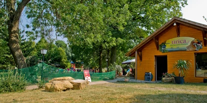 Parkeerplaats voor camper - Art des Stellplatz: bei Freizeitpark - Haussömmern - Wohnmobilstellplatz und Fewo am Tierpark Tirica