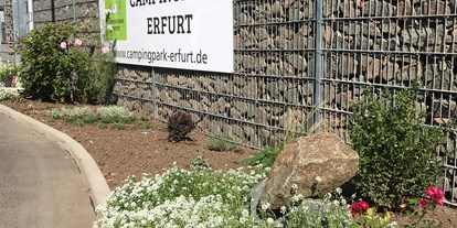 Reisemobilstellplatz - Hunde erlaubt: Hunde erlaubt - Zufahrt Campingpplatz - Campingpark Erfurt