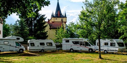 Motorhome parking space - WLAN: teilweise vorhanden - Oschatz - Wasserschloss Podelwitz