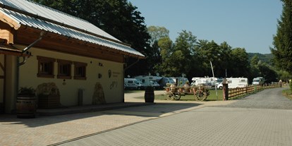 Motorhome parking space - Bademöglichkeit für Hunde - Rotenburg an der Fulda - Reisemobilpark Urbachtal