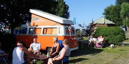 Motorhome parking space - Bademöglichkeit für Hunde - Netherlands - Camping Zeeburg Amsterdam