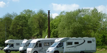 Place de parking pour camping-car - Art des Stellplatz: eigenständiger Stellplatz - Niestetal - Ederaue