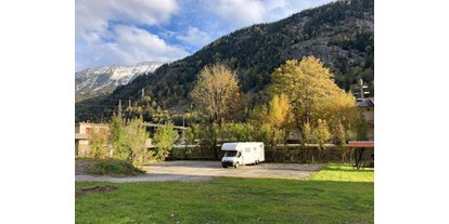 Reisemobilstellplatz - öffentliche Verkehrsmittel - Brione (Verzasca) - Area Sosta Camper Leventina