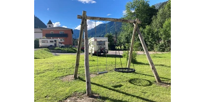 Place de parking pour camping-car - öffentliche Verkehrsmittel - Oberwald (Obergoms) - Play Ground - Area Sosta Camper Leventina