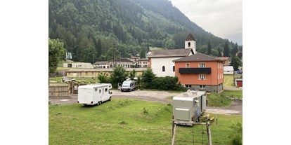 Motorhome parking space - Duschen - Sonogno - Area Sosta Camper Leventina