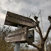 Parkeerplaats voor campers - Wohnmobil- und Wohnwagenstellplatz Dorfrepublik Rüterberg