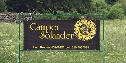 Parkeerplaats voor camper - Covelo Valle Laghi (Trento) - (c) Gabriela Hecht / Besucherin - Camper Solander