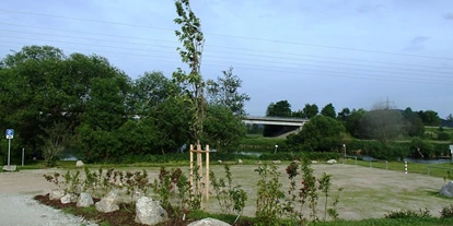 Reisemobilstellplatz - Umgebungsschwerpunkt: Fluss - Dieterskirchen - Blick auf den Wohnmobilstellplatz - Kanu Club Cham