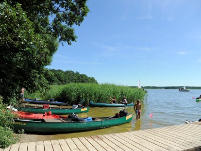 Reisemobilstellplatz - Angelmöglichkeit - Blumenow - Wohnmobilpark Havelberge am Wobliltzsee- Groß Quassow