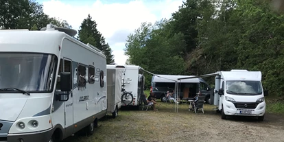 Place de parking pour camping-car - Grünebach - Besucher - Zollposten