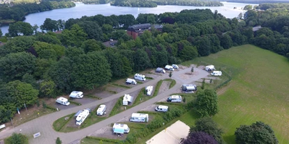 Parkeerplaats voor camper - Art des Stellplatz: eigenständiger Stellplatz - Remscheid - Wohnmobilpark am Freizeitbad Aquarell