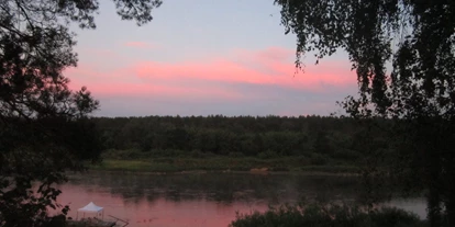 Parkeerplaats voor camper - Badestrand - Letland - Aussicht auf den Fluss Daugava - Upes Dizvietas