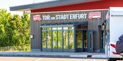 Reisemobilstellplatz - Hunde erlaubt: Hunde erlaubt - Neusiß - Wohnmobilstellplatz "Tor zur Stadt Erfurt"