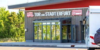 Motorhome parking space - öffentliche Verkehrsmittel - Arnstadt - Wohnmobilstellplatz "Tor zur Stadt Erfurt"